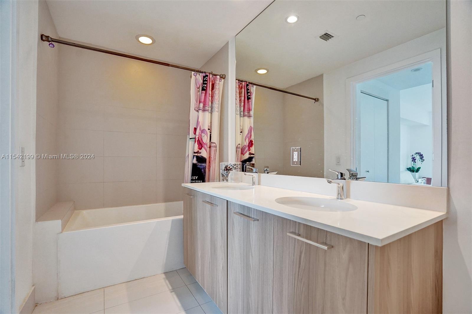 501 NE 31st St 2307, Miami, Florida 33137, 1 Bedroom Bedrooms, ,1 BathroomBathrooms,Residentiallease,For Rent,501 NE 31st St 2307,A11542199