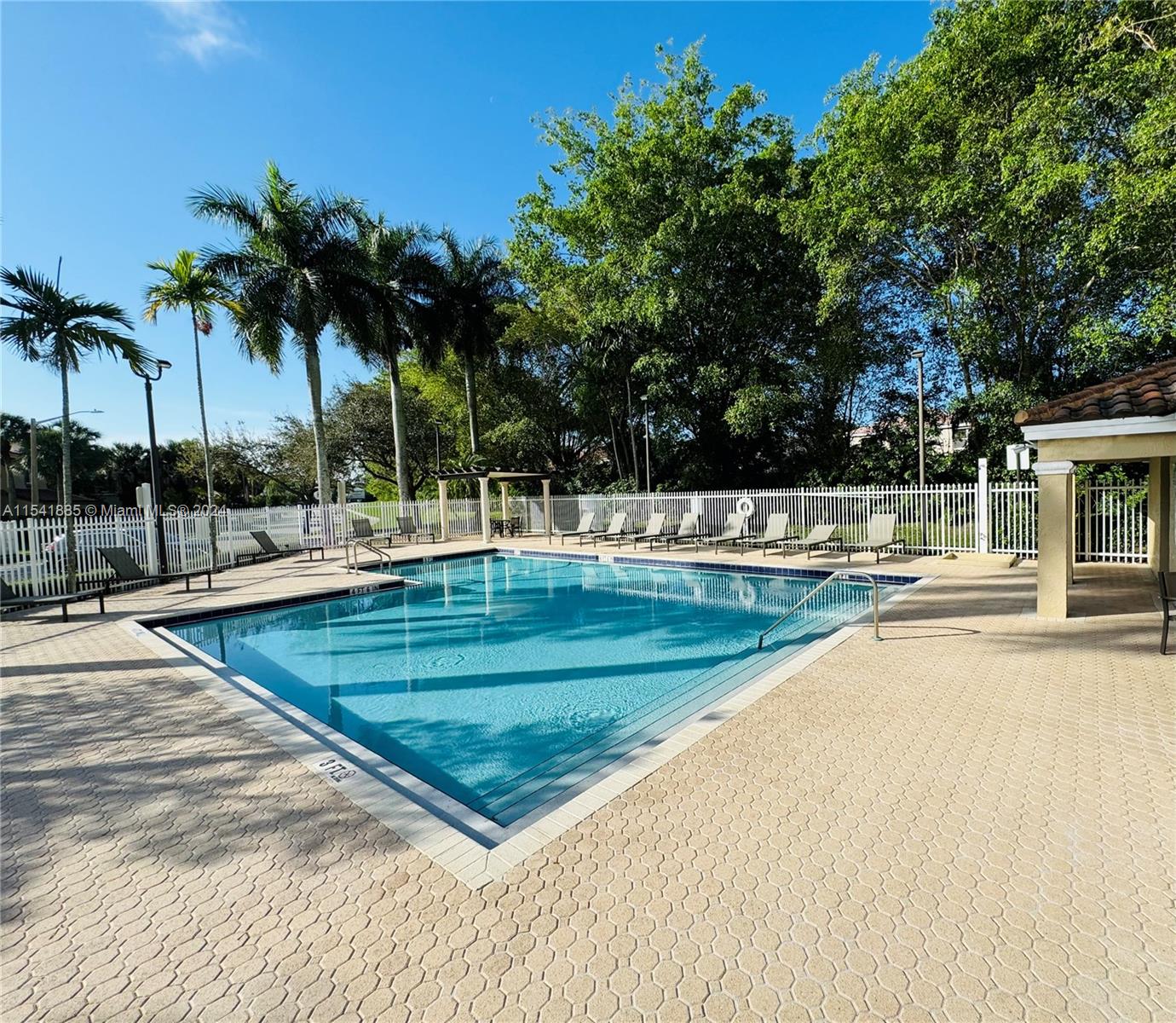 637 159th Ave, Pembroke Pines, FL, 33028 United States, 3 Bedrooms Bedrooms, ,2 BathroomsBathrooms,Residential,For Sale,159th Ave,A11541885