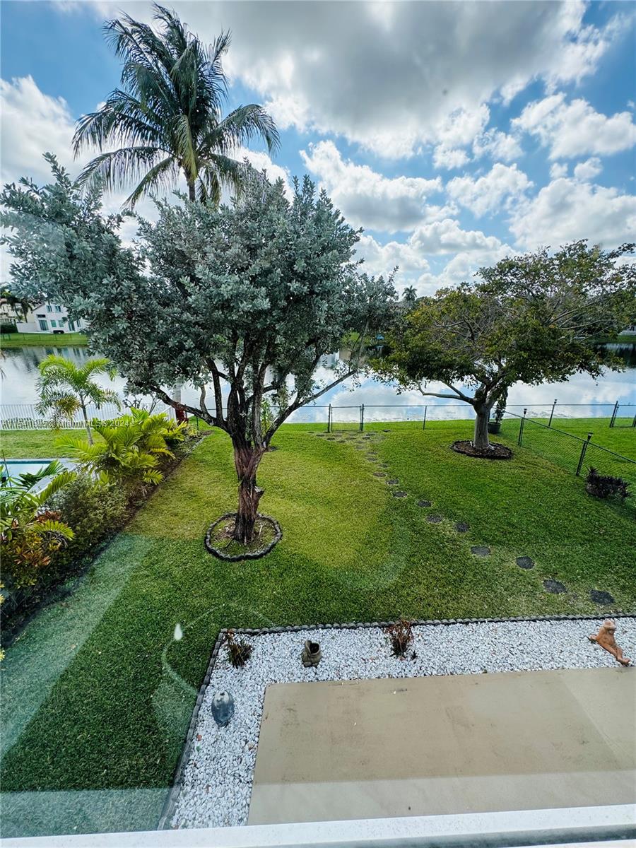 637 159th Ave, Pembroke Pines, FL, 33028 United States, 3 Bedrooms Bedrooms, ,2 BathroomsBathrooms,Residential,For Sale,159th Ave,A11541885