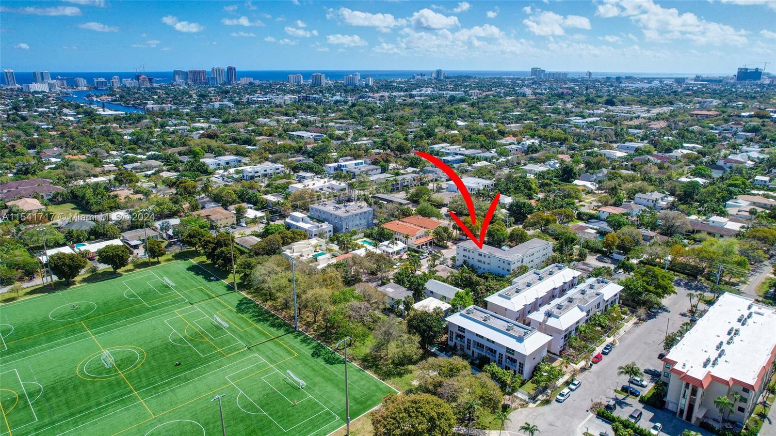 609 NE 13th Ave 301, Fort Lauderdale, Florida 33304, 2 Bedrooms Bedrooms, ,2 BathroomsBathrooms,Residentiallease,For Rent,609 NE 13th Ave 301,A11541717