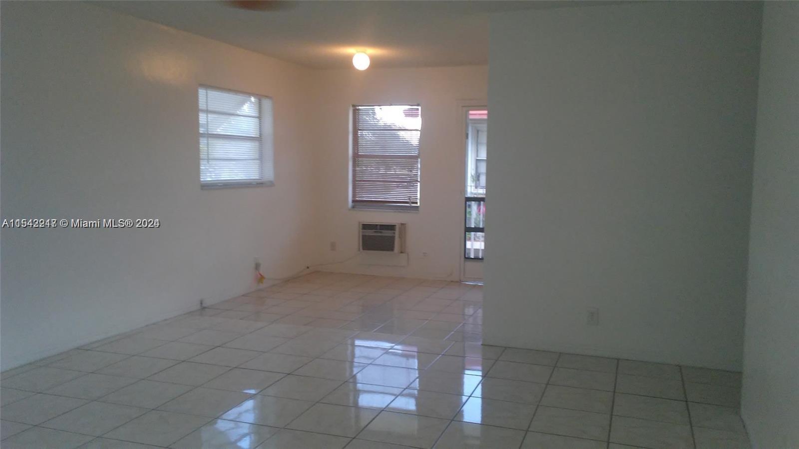 Hollywood, Florida 33021, 1 Bedroom Bedrooms, ,1 BathroomBathrooms,Residentiallease,For Rent,A11542217