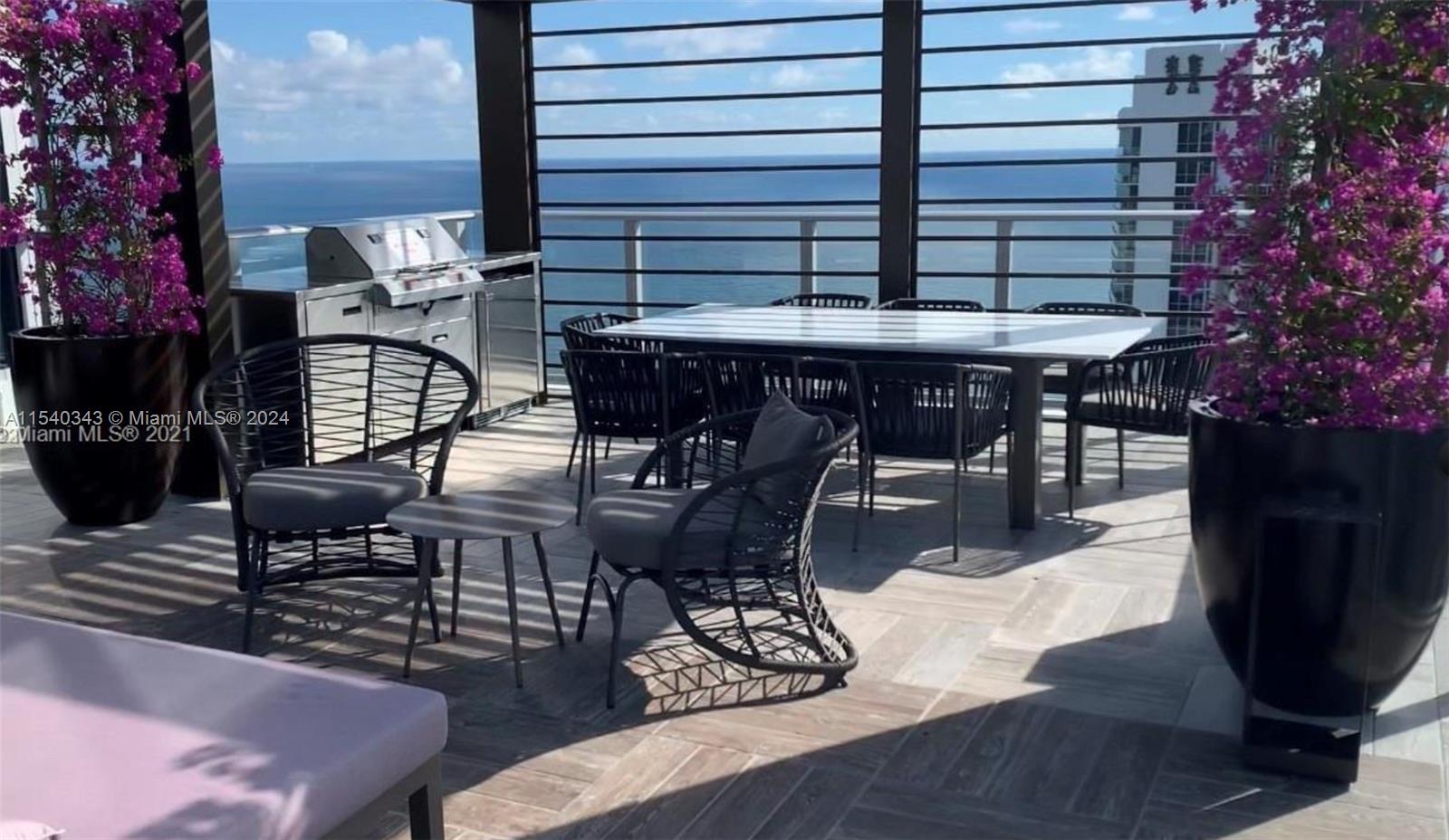 4010 S Ocean Dr R807, Hollywood, Florida 33019, 2 Bedrooms Bedrooms, ,2 BathroomsBathrooms,Residential,For Sale,4010 S Ocean Dr R807,A11540343