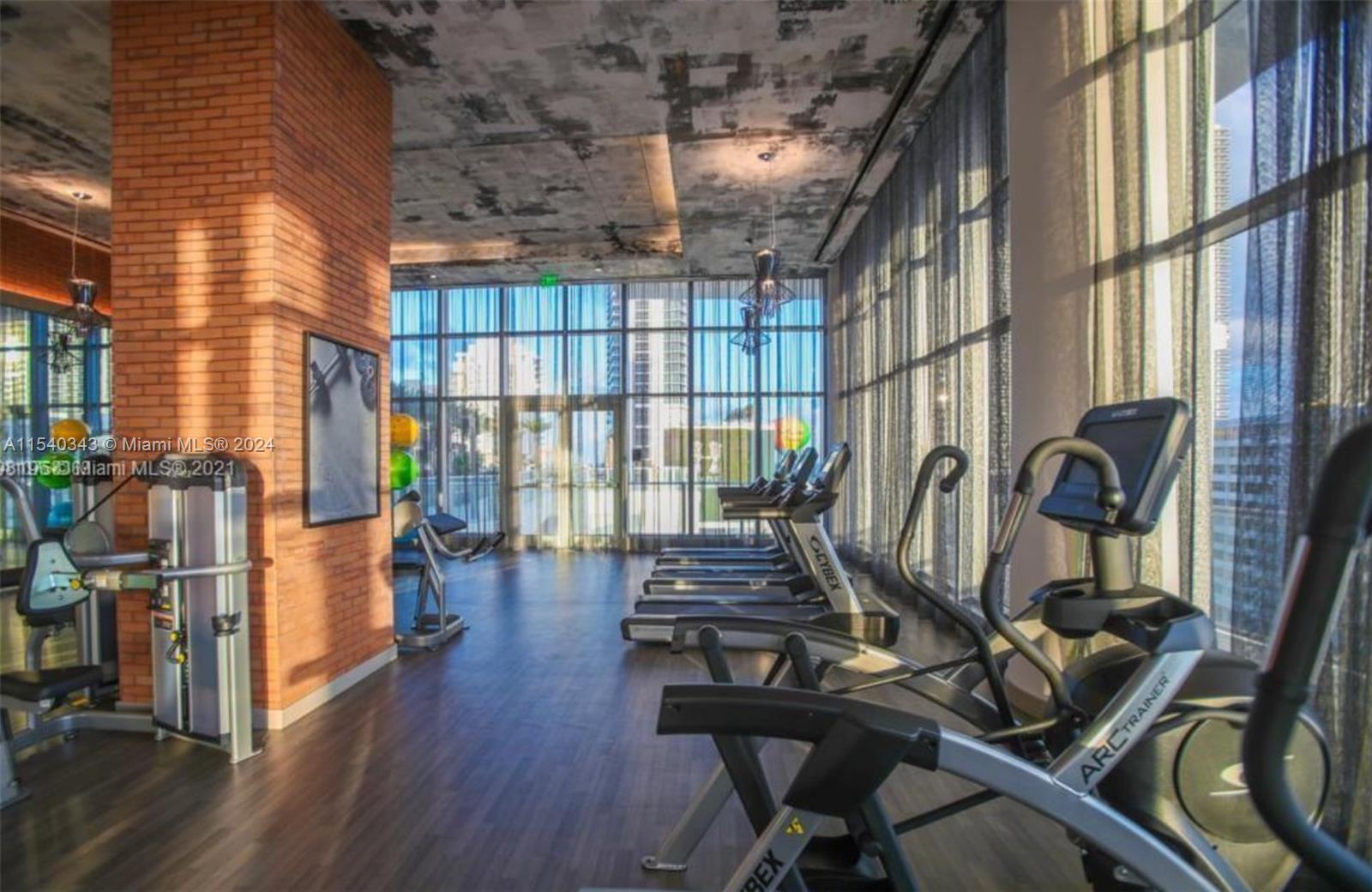 4010 S Ocean Dr R807, Hollywood, Florida 33019, 2 Bedrooms Bedrooms, ,2 BathroomsBathrooms,Residential,For Sale,4010 S Ocean Dr R807,A11540343