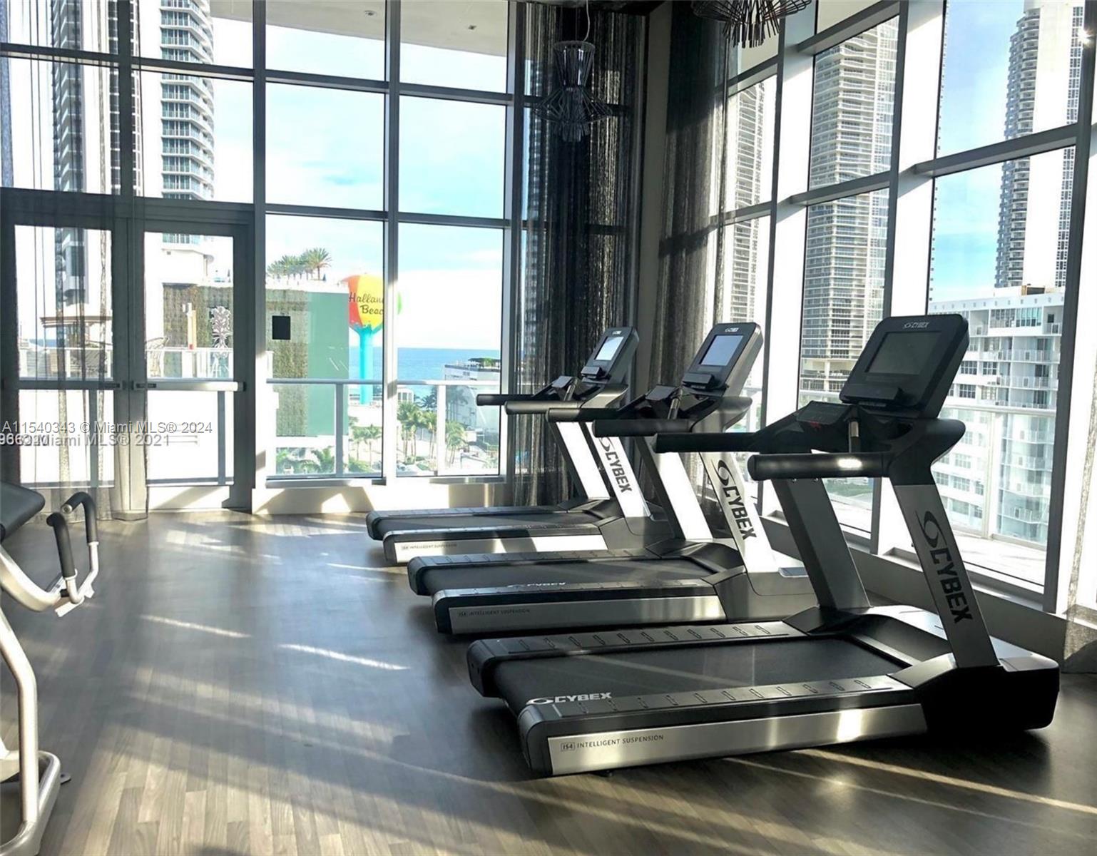 4010 S Ocean Dr R807, Hollywood, Florida 33019, 2 Bedrooms Bedrooms, ,2 BathroomsBathrooms,Residential,For Sale,4010 S Ocean Dr R807,A11540343