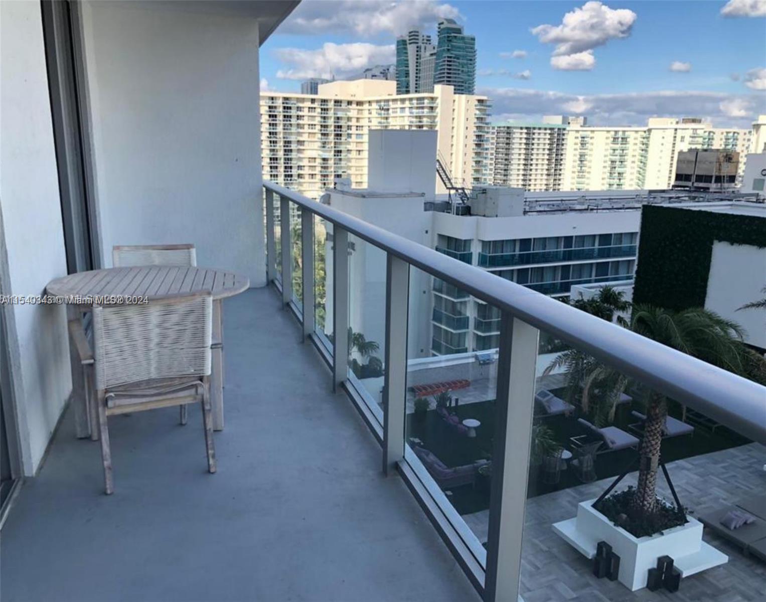 4010 S Ocean Dr R807, Hollywood, Florida 33019, 2 Bedrooms Bedrooms, ,2 BathroomsBathrooms,Residential,For Sale,4010 S Ocean Dr R807,A11540343