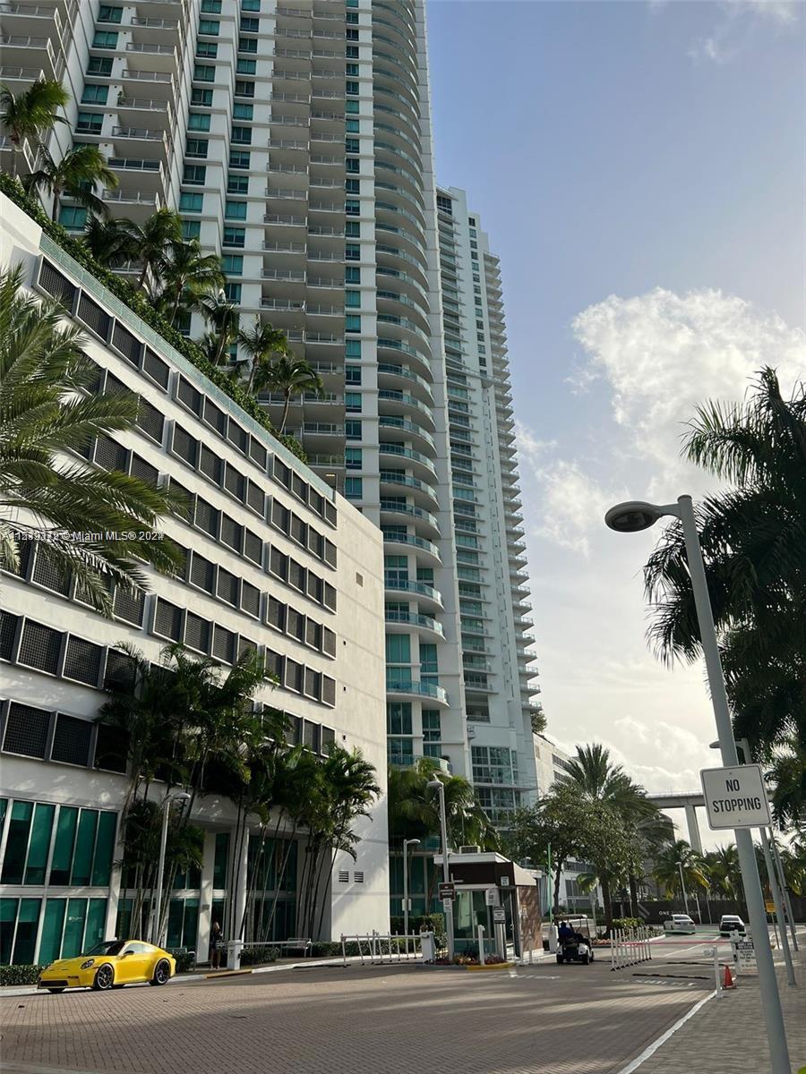 350 S Miami Ave 1415, Miami, Florida 33130, 1 Bedroom Bedrooms, ,1 BathroomBathrooms,Residentiallease,For Rent,350 S Miami Ave 1415,A11539372