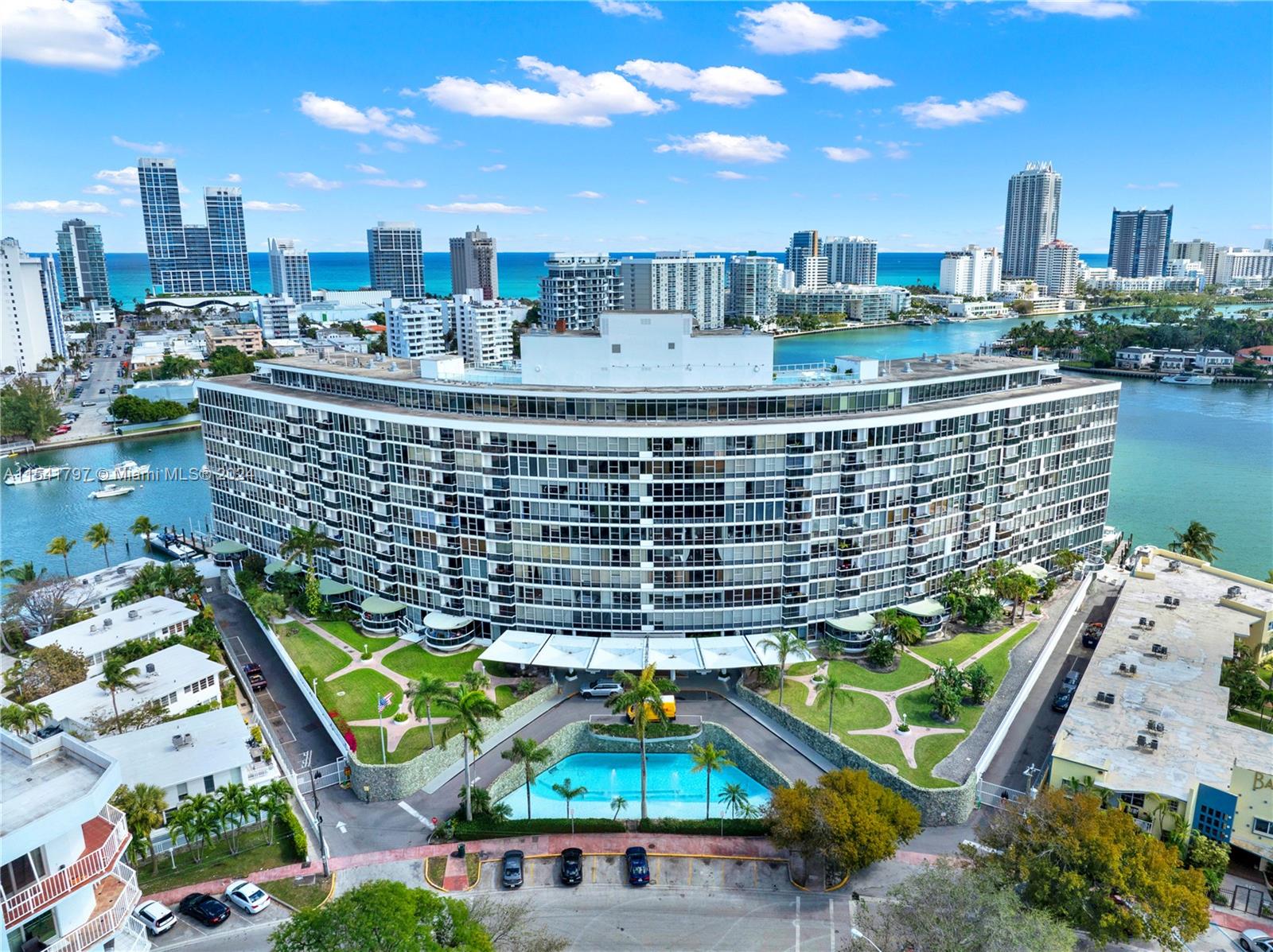 900  Bay Drive #109 For Sale A11541797, FL