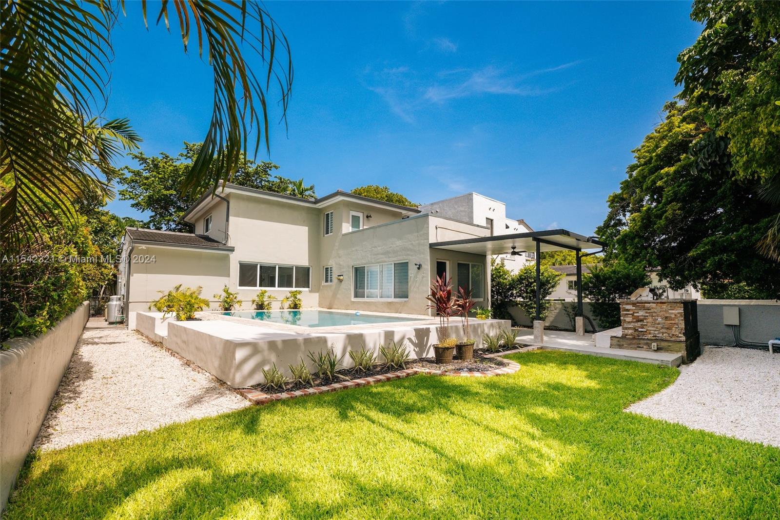 1314 Ferdinand St, Coral Gables, Florida 33134, 3 Bedrooms Bedrooms, ,2 BathroomsBathrooms,Residential,For Sale,1314 Ferdinand St,A11542321