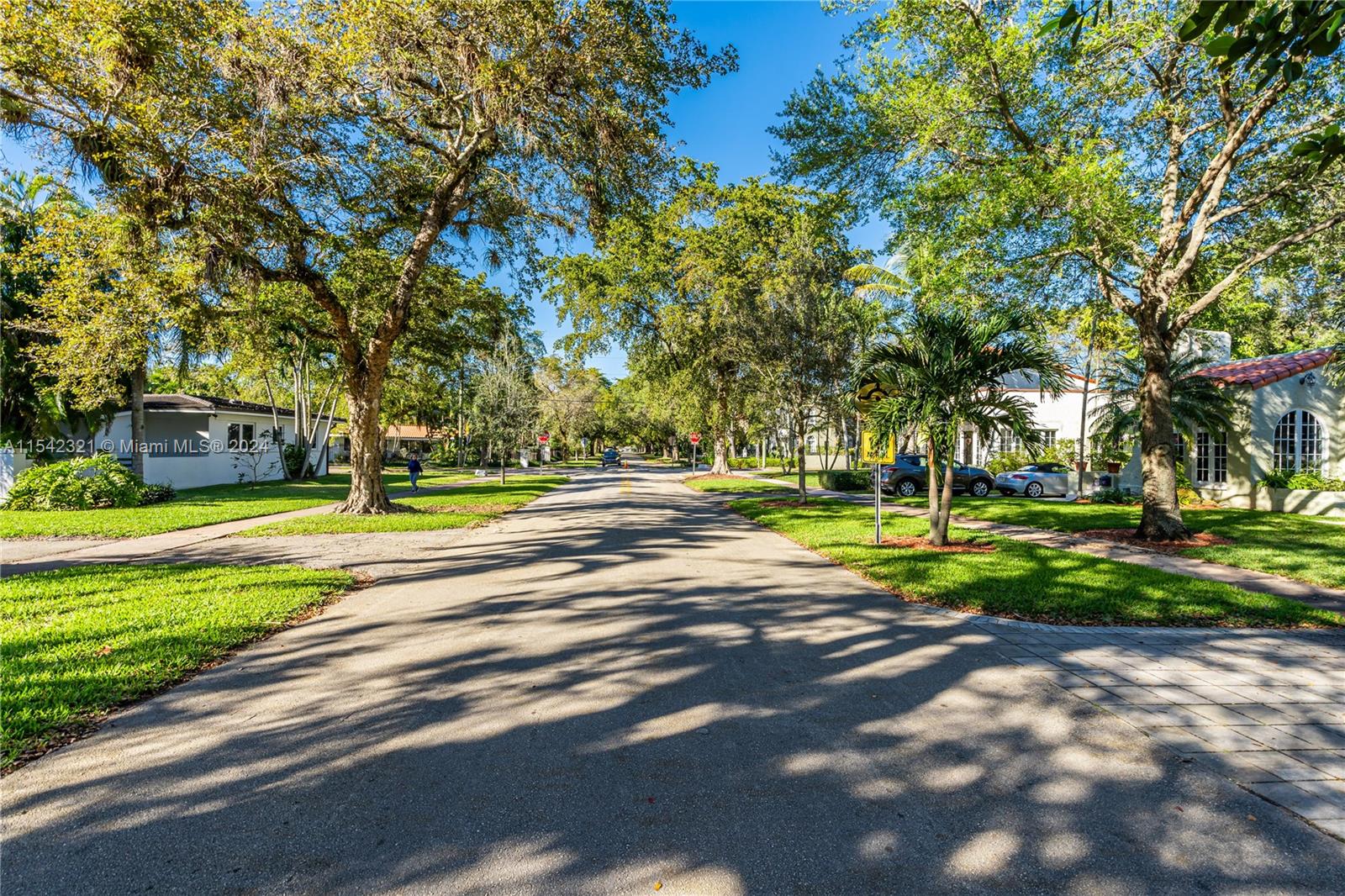 1314 Ferdinand St, Coral Gables, Florida 33134, 3 Bedrooms Bedrooms, ,2 BathroomsBathrooms,Residential,For Sale,1314 Ferdinand St,A11542321