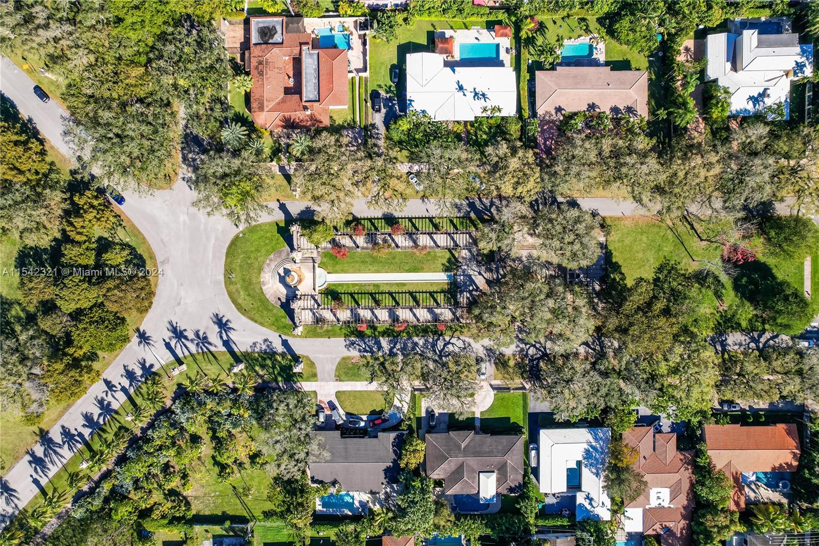 1314 Ferdinand St, Coral Gables, Florida 33134, 3 Bedrooms Bedrooms, ,2 BathroomsBathrooms,Residential,For Sale,1314 Ferdinand St,A11542321