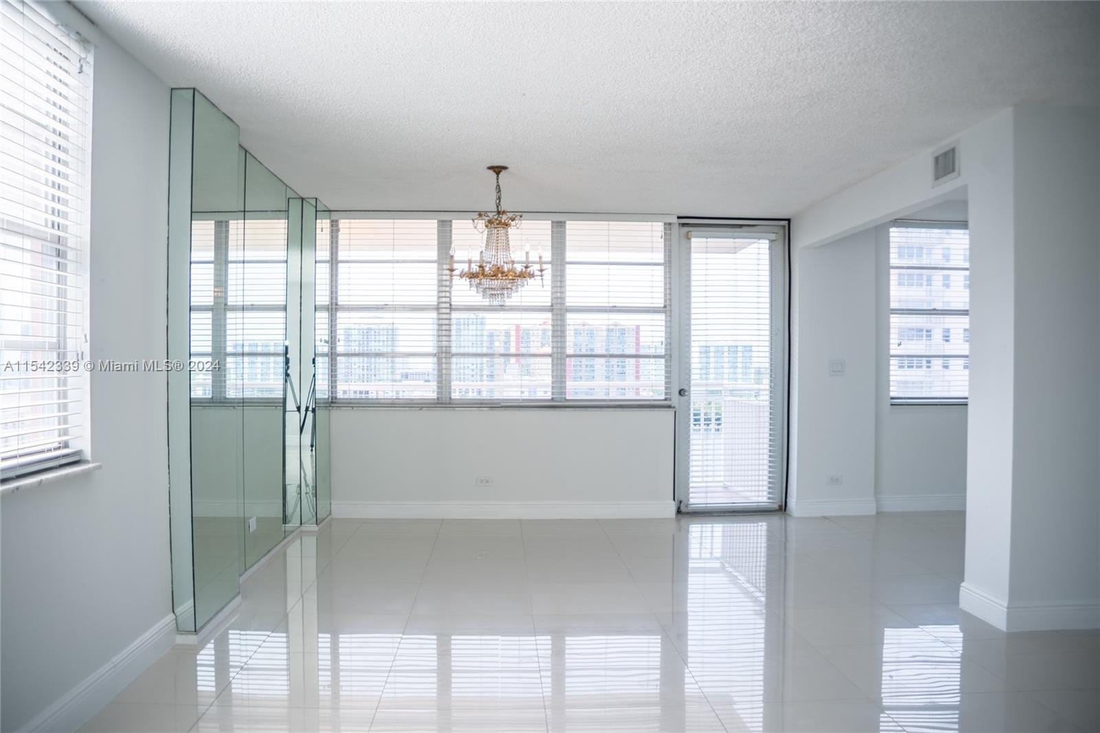 Sunny Isles Beach, FL, 33160 United States, 2 Bedrooms Bedrooms, ,2 BathroomsBathrooms,Residential,For Sale,A11542339