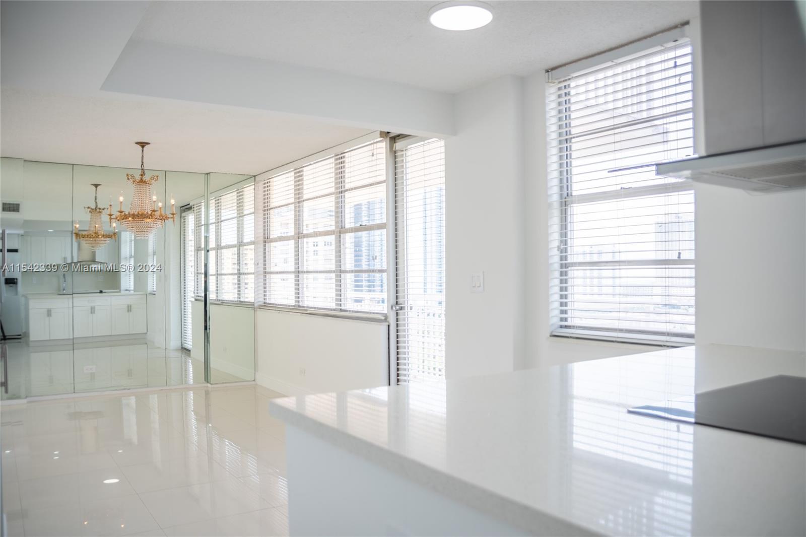 Sunny Isles Beach, FL, 33160 United States, 2 Bedrooms Bedrooms, ,2 BathroomsBathrooms,Residential,For Sale,A11542339