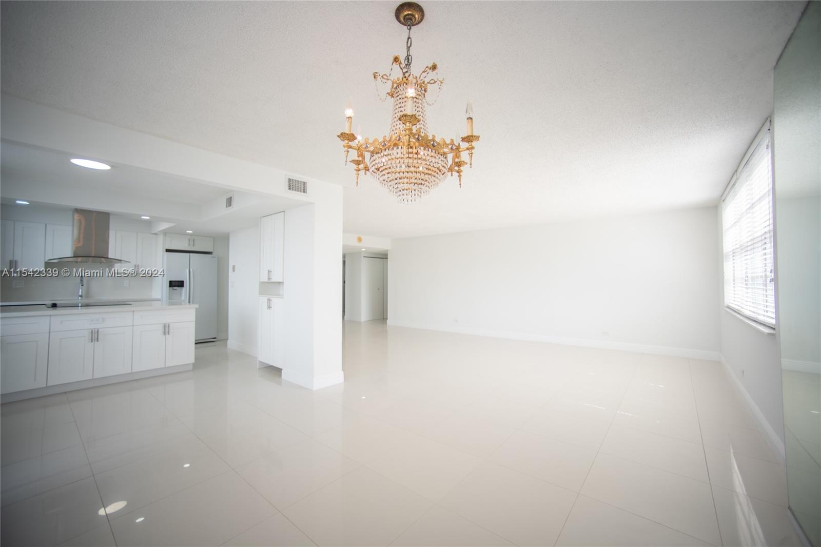 Sunny Isles Beach, FL, 33160 United States, 2 Bedrooms Bedrooms, ,2 BathroomsBathrooms,Residential,For Sale,A11542339