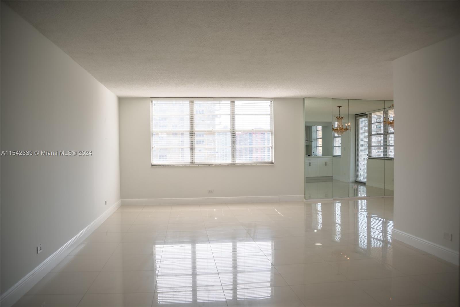 Sunny Isles Beach, FL, 33160 United States, 2 Bedrooms Bedrooms, ,2 BathroomsBathrooms,Residential,For Sale,A11542339