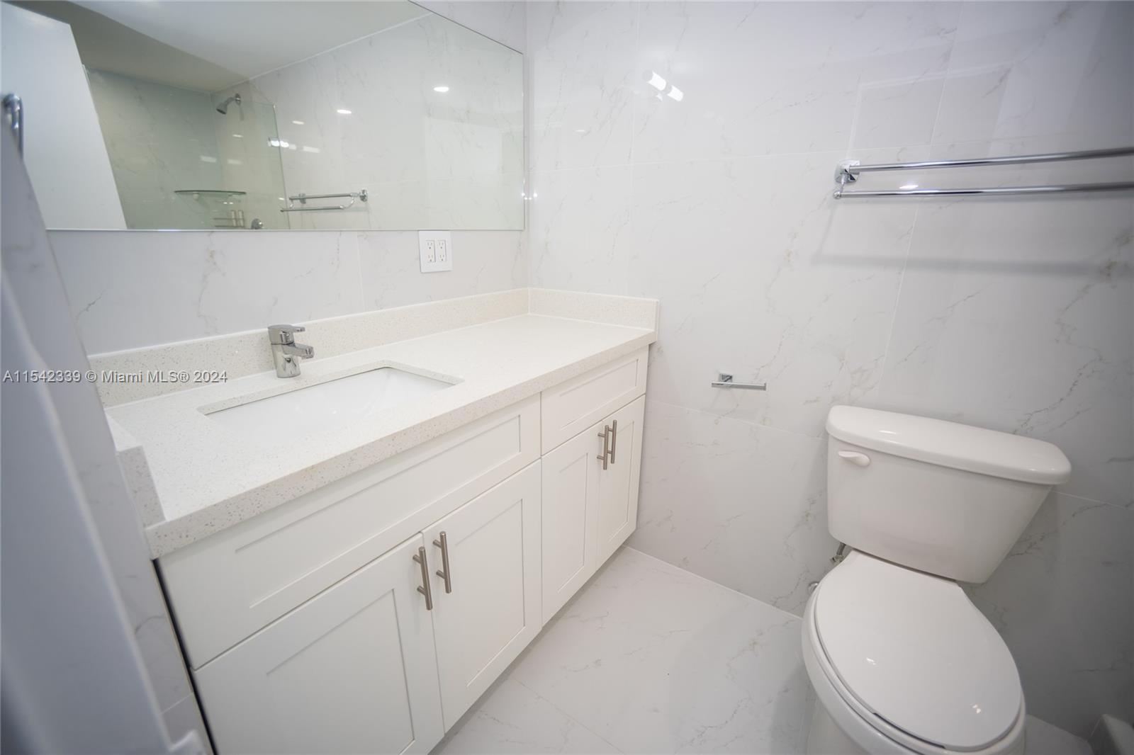 Sunny Isles Beach, FL, 33160 United States, 2 Bedrooms Bedrooms, ,2 BathroomsBathrooms,Residential,For Sale,A11542339