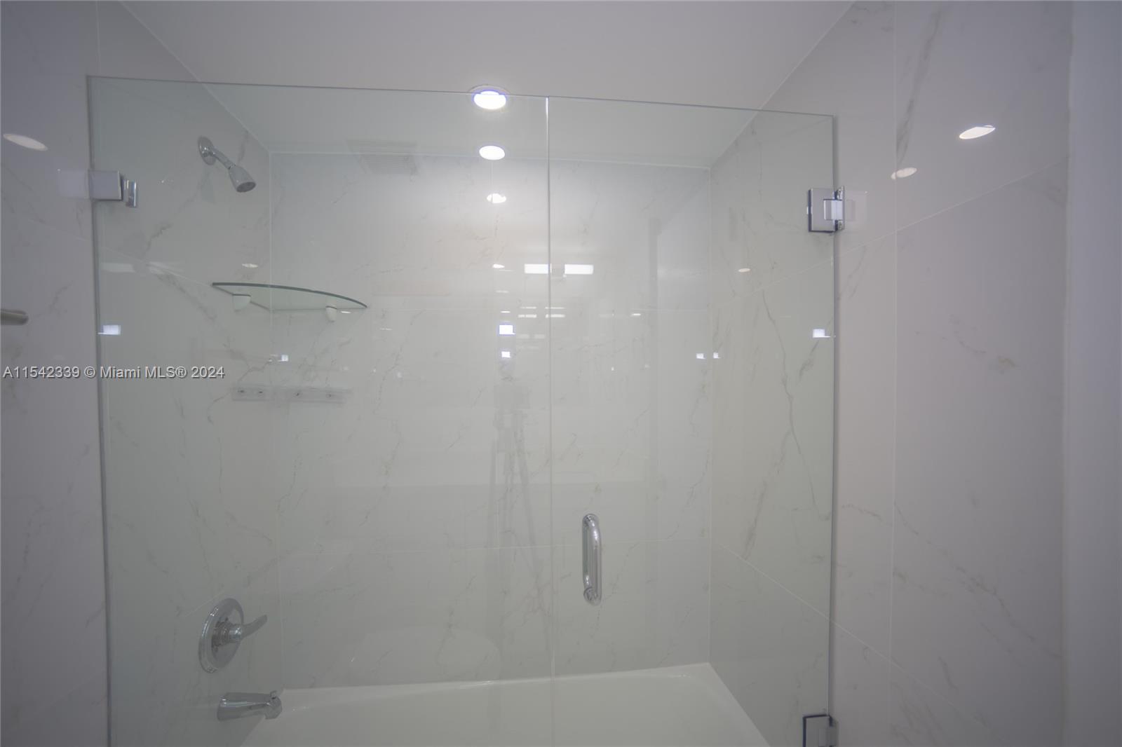 Sunny Isles Beach, FL, 33160 United States, 2 Bedrooms Bedrooms, ,2 BathroomsBathrooms,Residential,For Sale,A11542339