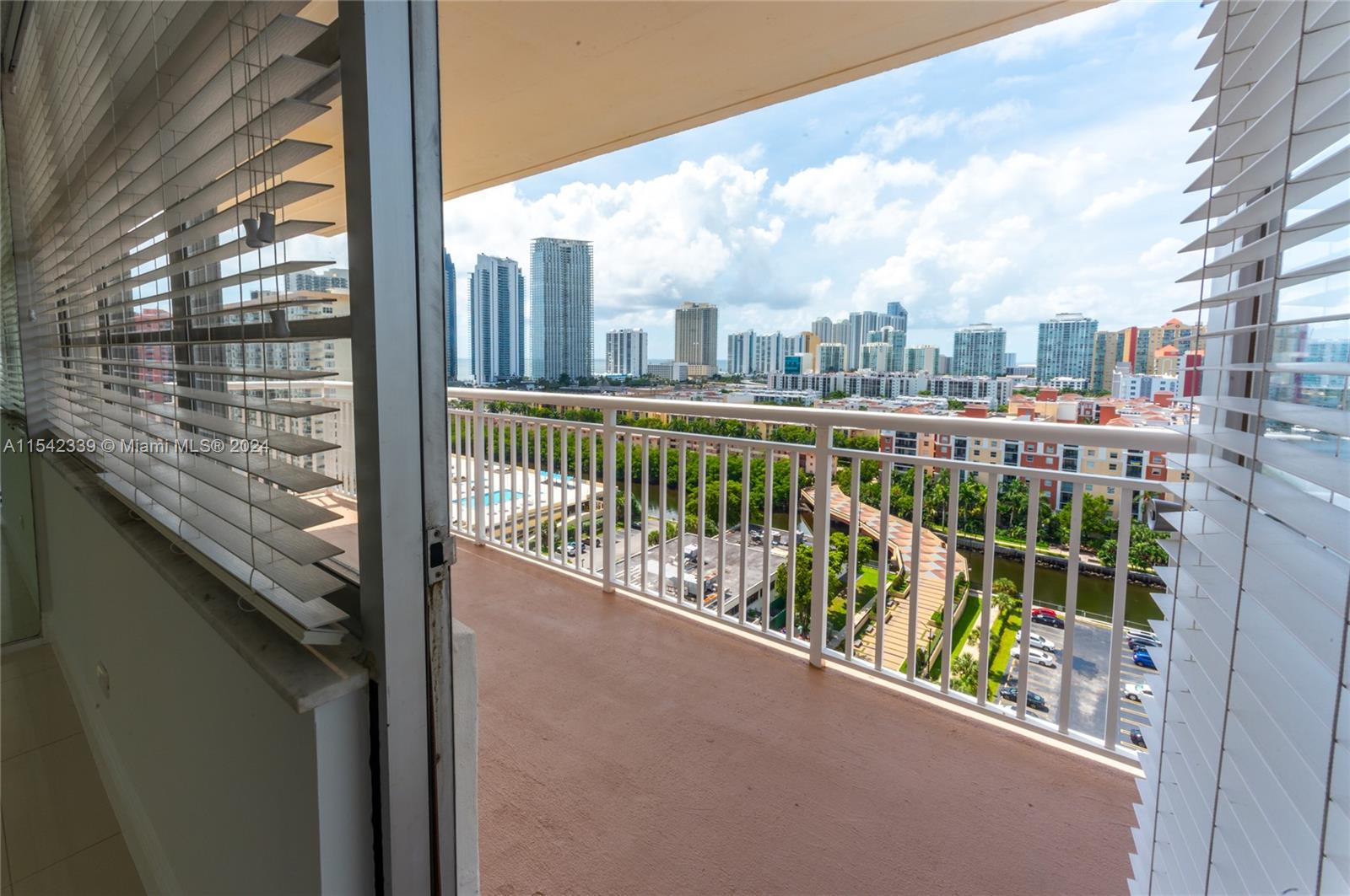 Sunny Isles Beach, FL, 33160 United States, 2 Bedrooms Bedrooms, ,2 BathroomsBathrooms,Residential,For Sale,A11542339