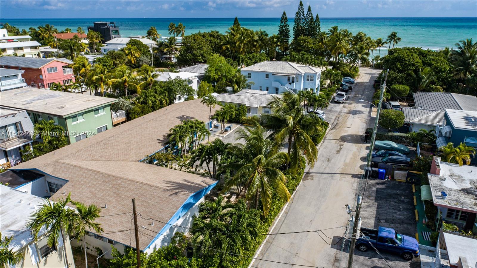 333 Palm St, Hollywood, Florida 33019, ,Commercialsale,For Sale,333 Palm St,A11542343