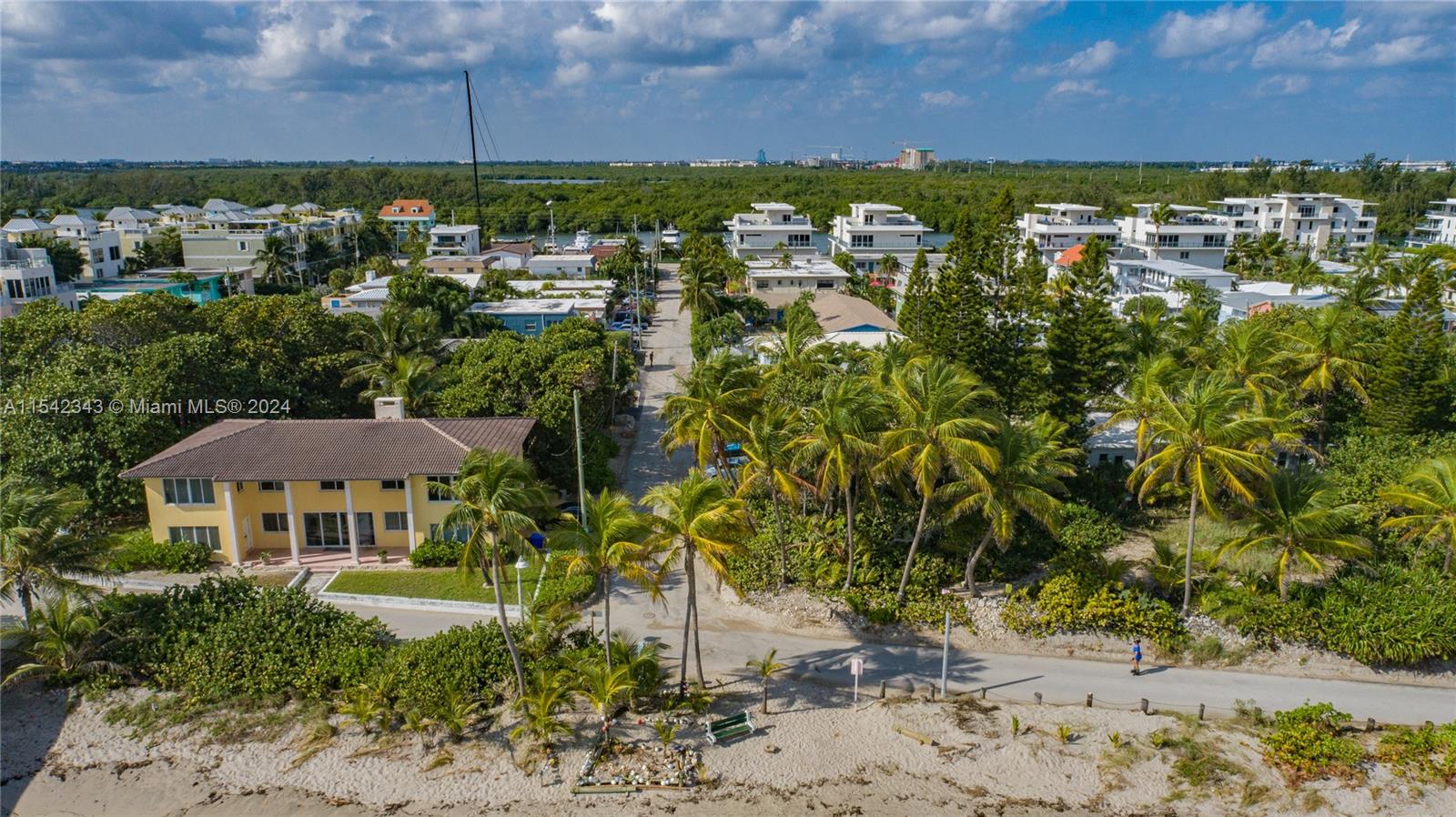 333 Palm St, Hollywood, Florida 33019, ,Commercialsale,For Sale,333 Palm St,A11542343