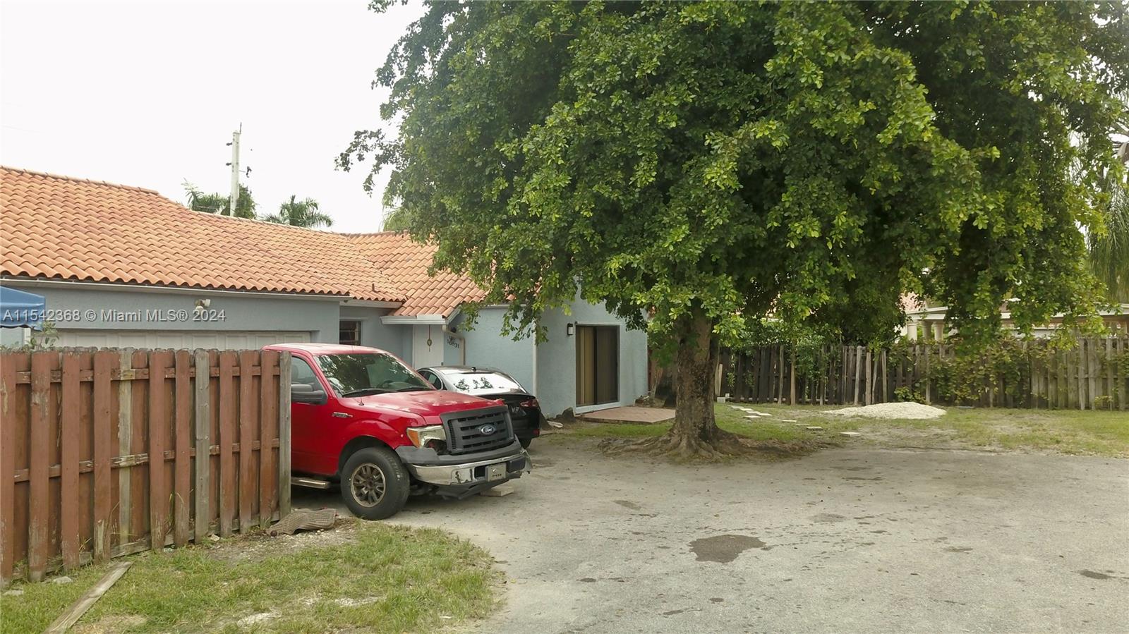 16831 SW 92nd Ct, Palmetto Bay, Florida 33157, 3 Bedrooms Bedrooms, ,2 BathroomsBathrooms,Residential,For Sale,16831 SW 92nd Ct,A11542368