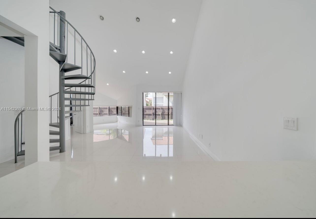 3052 N 35th Ter, Hollywood, Florida 33021, 4 Bedrooms Bedrooms, ,2 BathroomsBathrooms,Residentiallease,For Rent,3052 N 35th Ter,A11542369