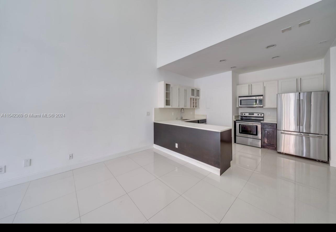 3052 N 35th Ter, Hollywood, Florida 33021, 4 Bedrooms Bedrooms, ,2 BathroomsBathrooms,Residentiallease,For Rent,3052 N 35th Ter,A11542369