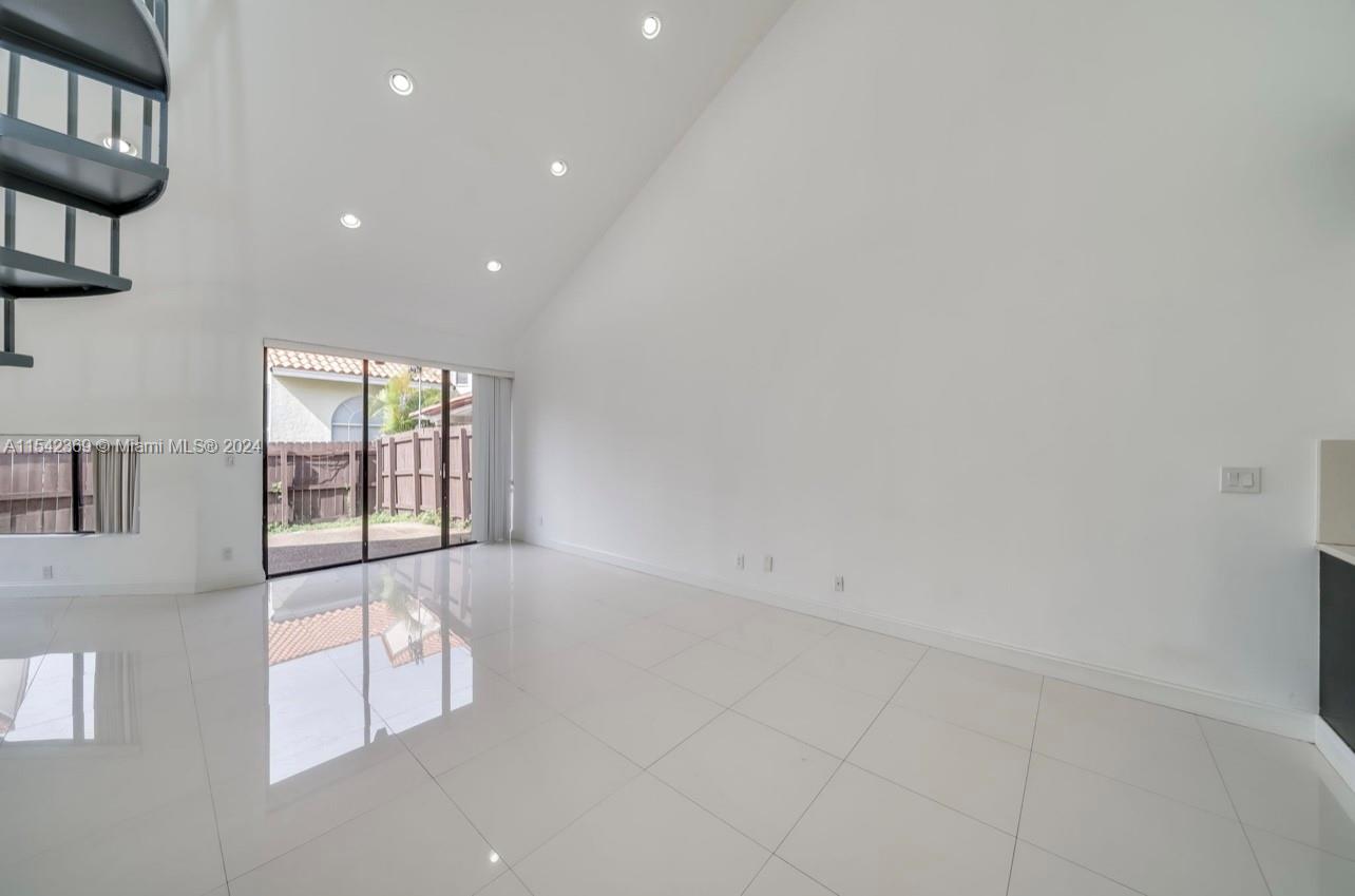 3052 N 35th Ter, Hollywood, Florida 33021, 4 Bedrooms Bedrooms, ,2 BathroomsBathrooms,Residentiallease,For Rent,3052 N 35th Ter,A11542369