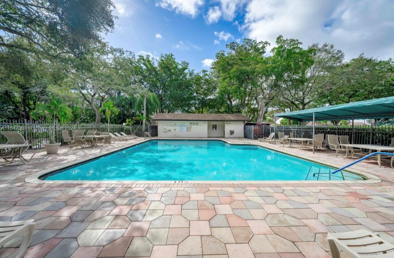 3052 N 35th Ter, Hollywood, Florida 33021, 4 Bedrooms Bedrooms, ,2 BathroomsBathrooms,Residentiallease,For Rent,3052 N 35th Ter,A11542369