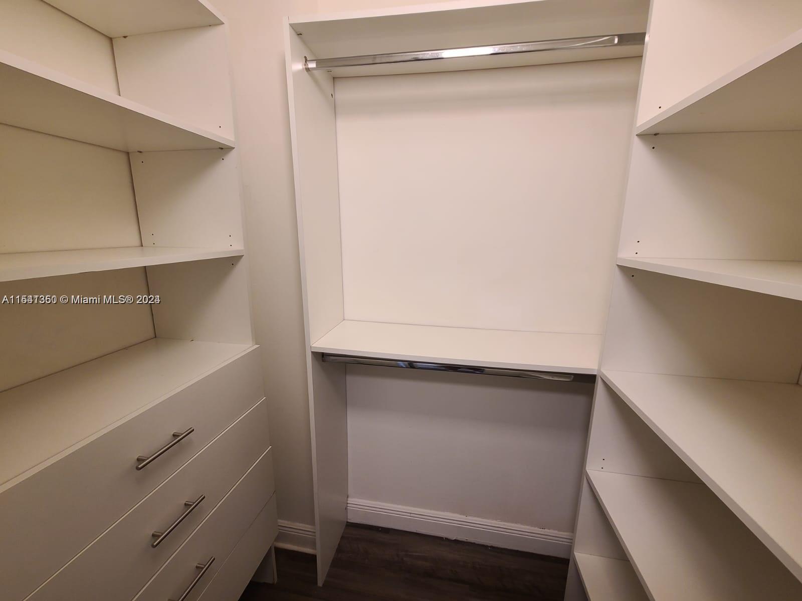 800 N Miami Ave E-1106, Miami, Florida 33136, 2 Bedrooms Bedrooms, ,2 BathroomsBathrooms,Residential,For Sale,800 N Miami Ave E-1106,A11541350