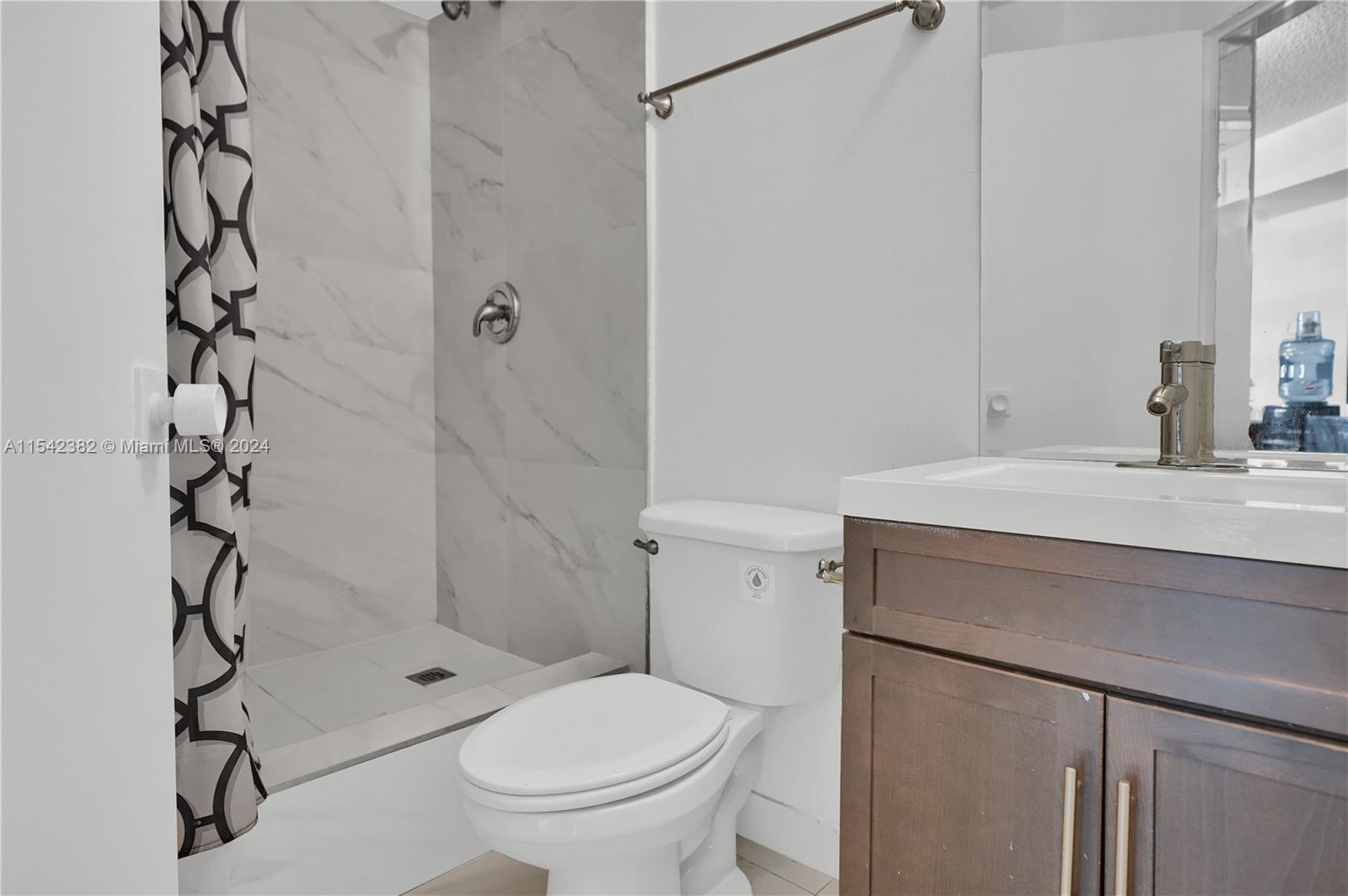 905 Brickell Bay Dr 1121, Miami, Florida 33131, 2 Bedrooms Bedrooms, ,2 BathroomsBathrooms,Residentiallease,For Rent,905 Brickell Bay Dr 1121,A11542382