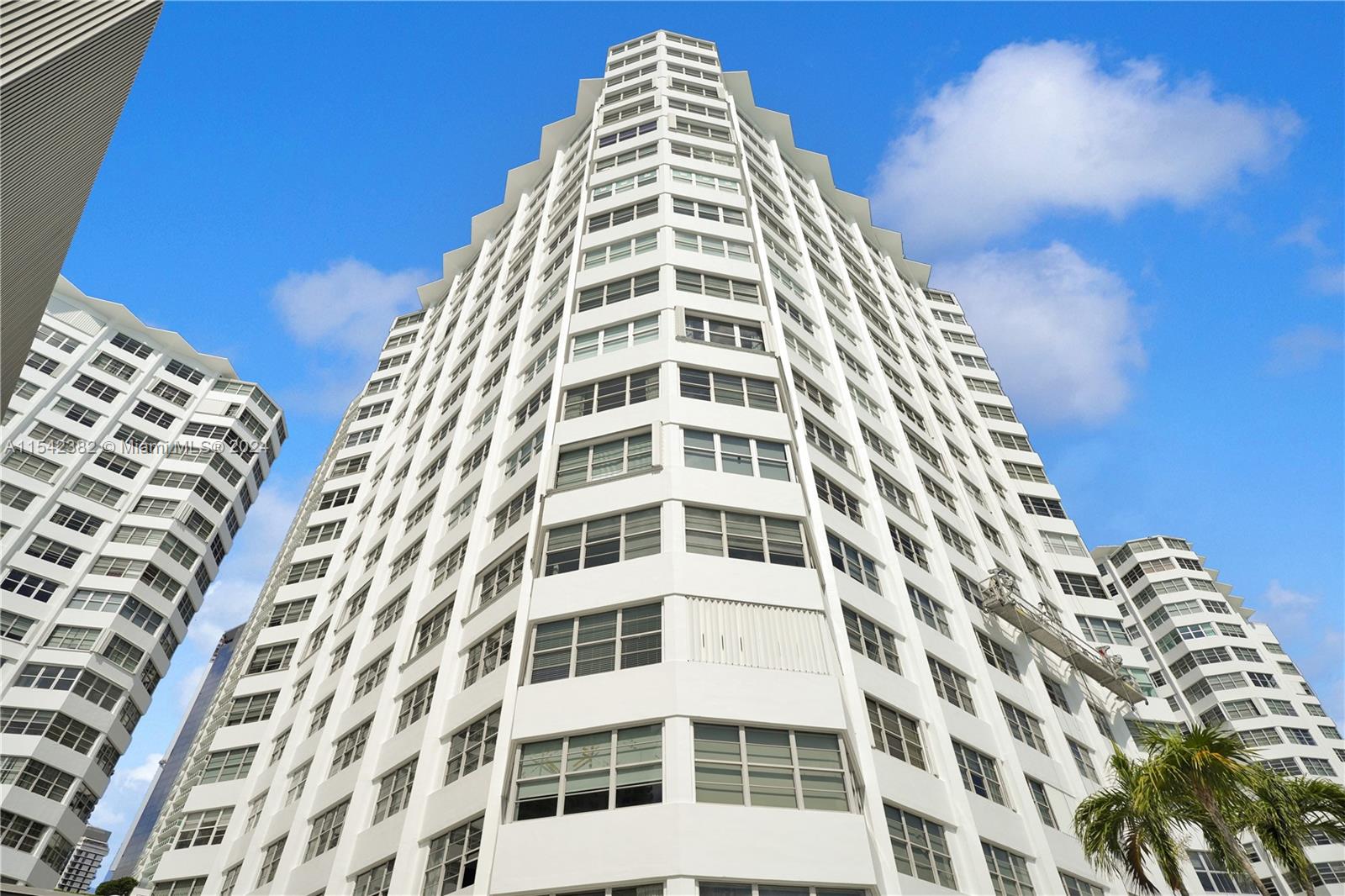 905 Brickell Bay Dr 1121, Miami, Florida 33131, 2 Bedrooms Bedrooms, ,2 BathroomsBathrooms,Residentiallease,For Rent,905 Brickell Bay Dr 1121,A11542382