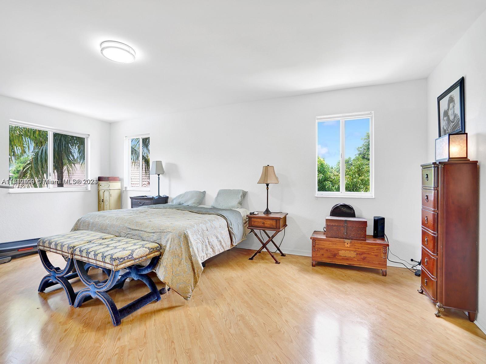 5343 NW 111th Ct, Doral, Florida 33178, 4 Bedrooms Bedrooms, ,4 BathroomsBathrooms,Residential,For Sale,5343 NW 111th Ct,A11542409