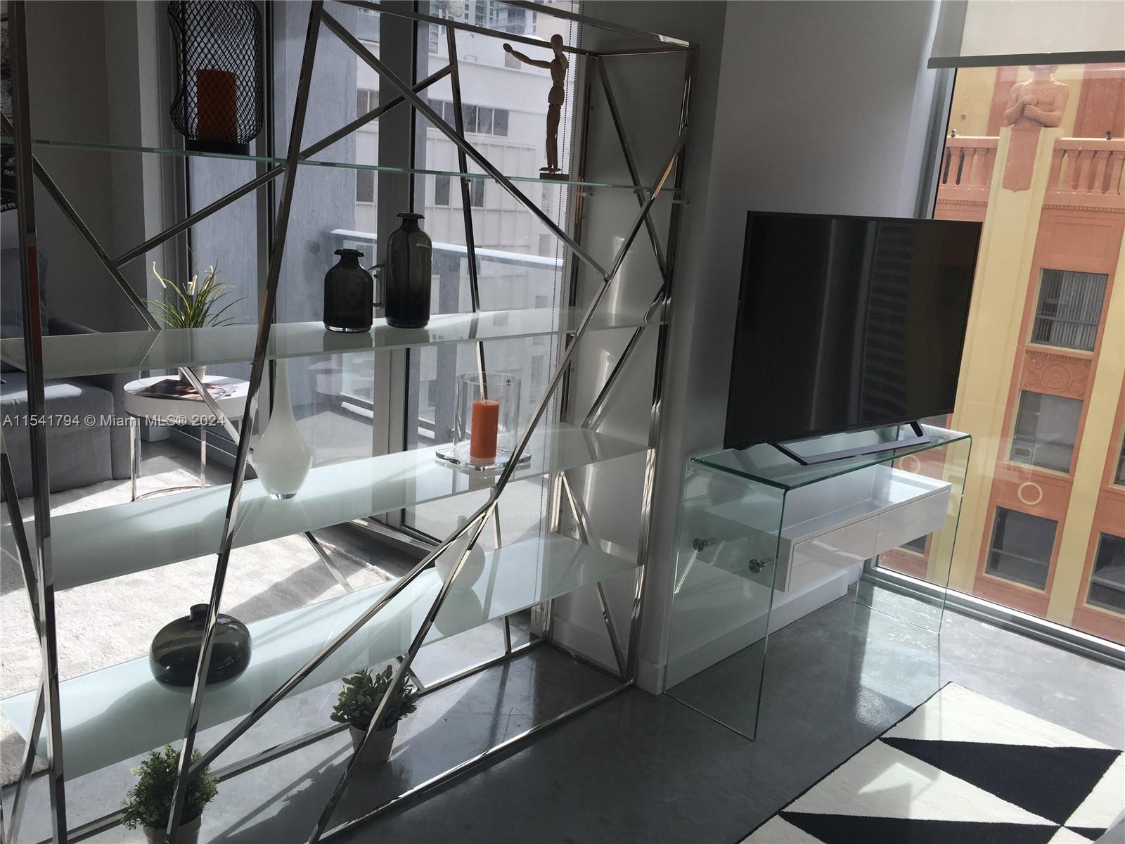 151 SE 1st St 1203, Miami, Florida 33131, 1 Bedroom Bedrooms, ,1 BathroomBathrooms,Residentiallease,For Rent,151 SE 1st St 1203,A11541794