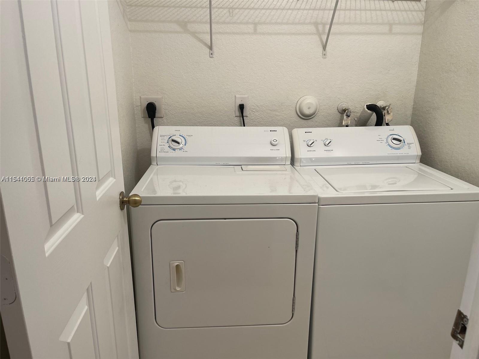 1491 SE 25th Ter 1491, Homestead, Florida 33035, 3 Bedrooms Bedrooms, ,3 BathroomsBathrooms,Residentiallease,For Rent,1491 SE 25th Ter 1491,A11541055