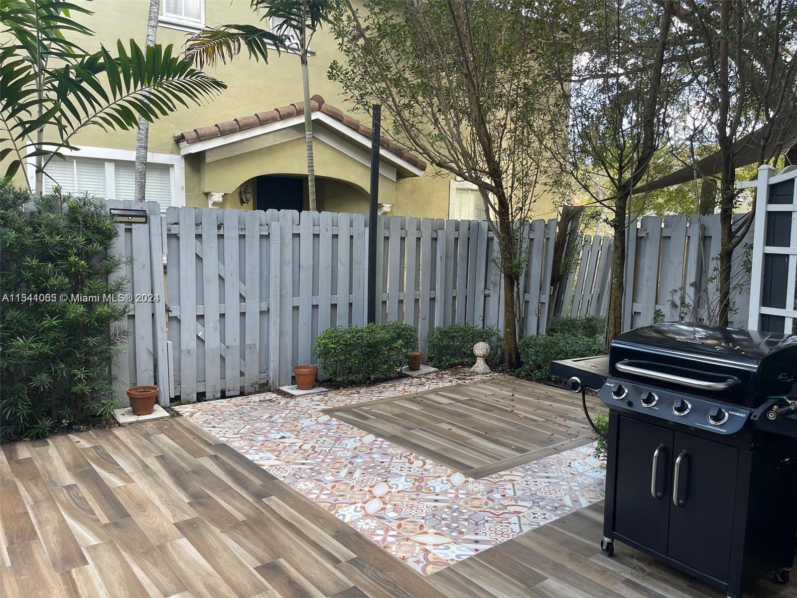 1491 SE 25th Ter 1491, Homestead, Florida 33035, 3 Bedrooms Bedrooms, ,3 BathroomsBathrooms,Residentiallease,For Rent,1491 SE 25th Ter 1491,A11541055