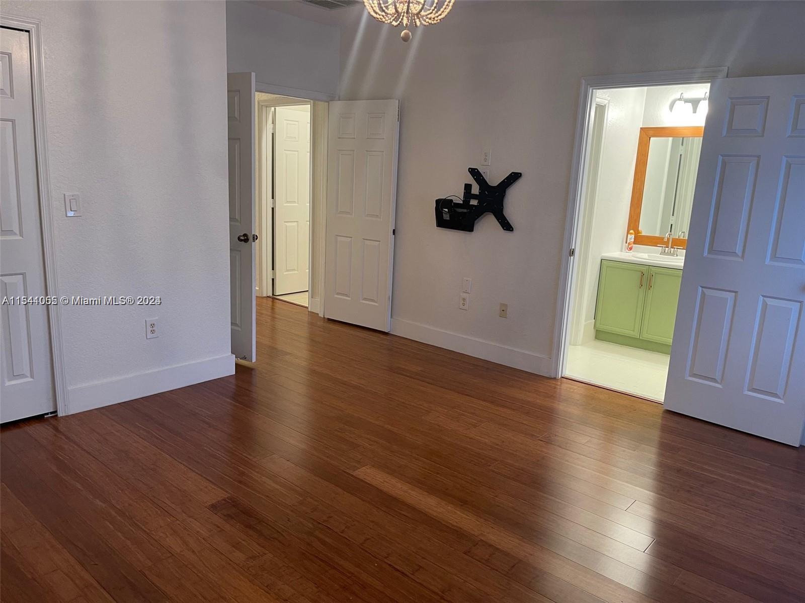 1491 SE 25th Ter 1491, Homestead, Florida 33035, 3 Bedrooms Bedrooms, ,3 BathroomsBathrooms,Residentiallease,For Rent,1491 SE 25th Ter 1491,A11541055