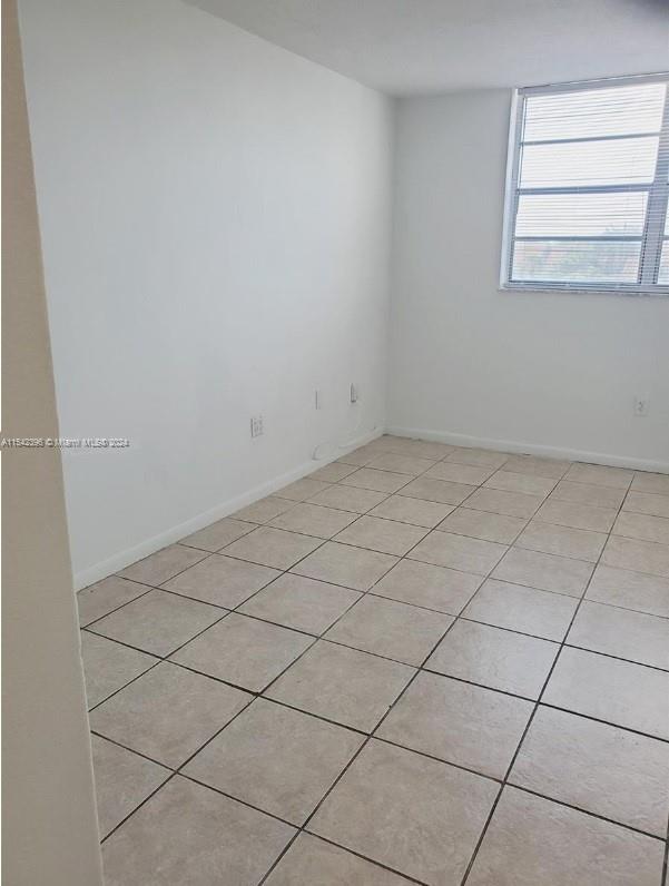 14155 SW 87th St E408, Miami, Florida 33183, 2 Bedrooms Bedrooms, ,1 BathroomBathrooms,Residential,For Sale,14155 SW 87th St E408,A11542396
