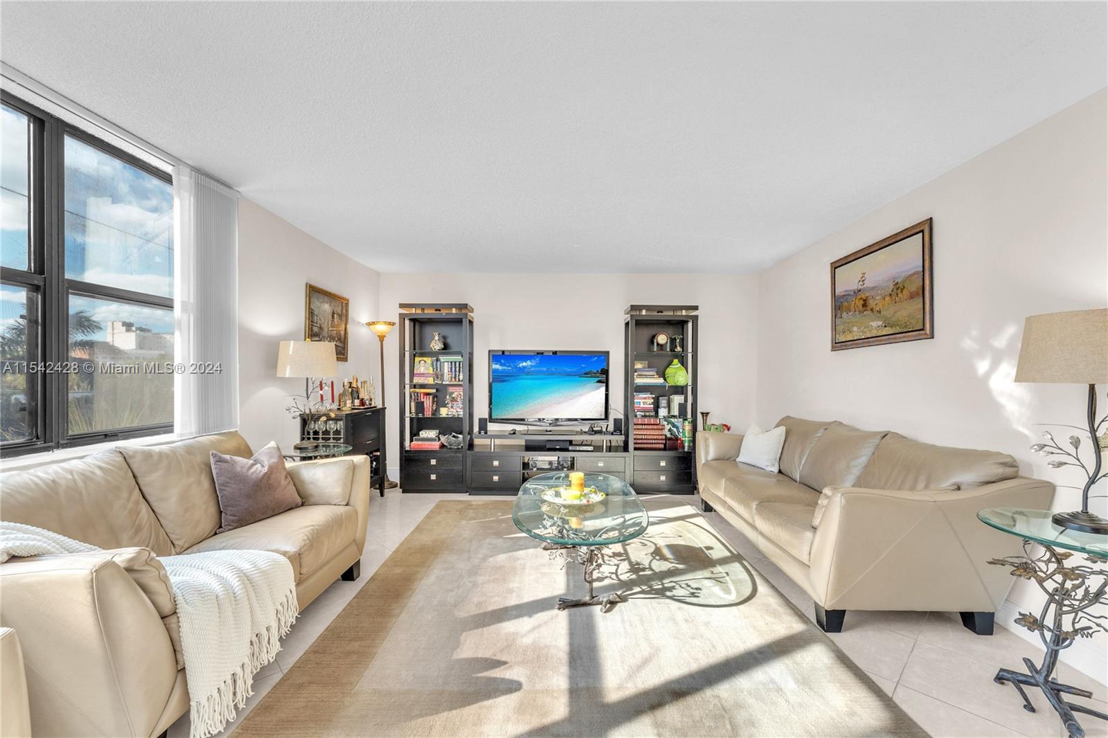 20401 30th Ave, Aventura, FL, 33180 United States, 3 Bedrooms Bedrooms, ,2 BathroomsBathrooms,Residential,For Sale,30th Ave,A11542428