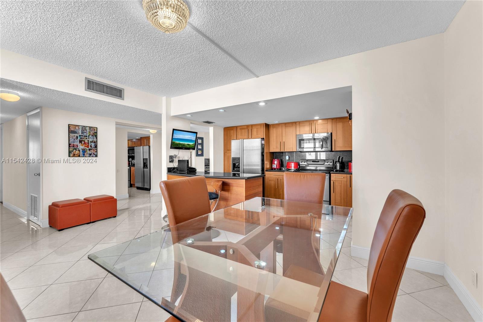 20401 30th Ave, Aventura, FL, 33180 United States, 3 Bedrooms Bedrooms, ,2 BathroomsBathrooms,Residential,For Sale,30th Ave,A11542428