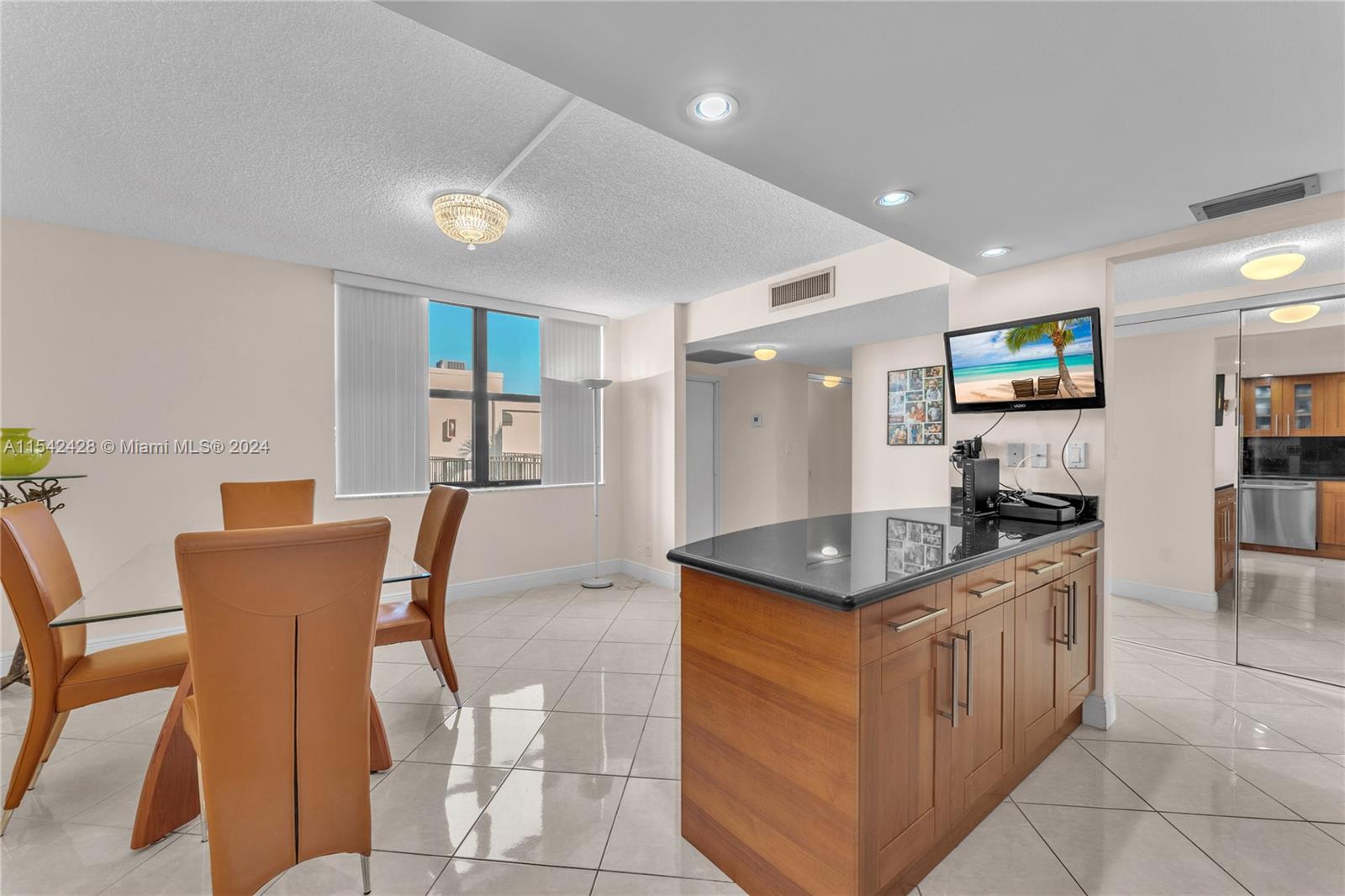 20401 30th Ave, Aventura, FL, 33180 United States, 3 Bedrooms Bedrooms, ,2 BathroomsBathrooms,Residential,For Sale,30th Ave,A11542428