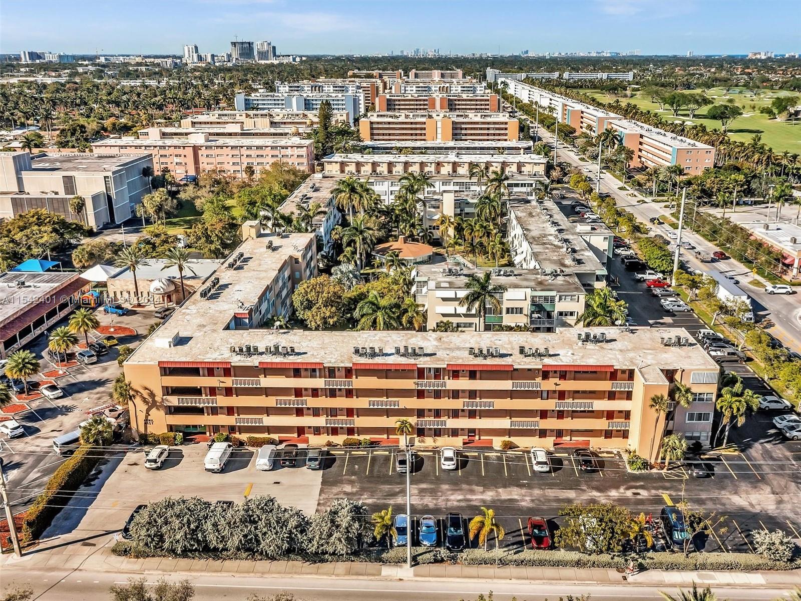 1333 E Hallandale Beach Blvd 335, Hallandale Beach, Florida 33009, 1 Bedroom Bedrooms, ,1 BathroomBathrooms,Residentiallease,For Rent,1333 E Hallandale Beach Blvd 335,A11542401