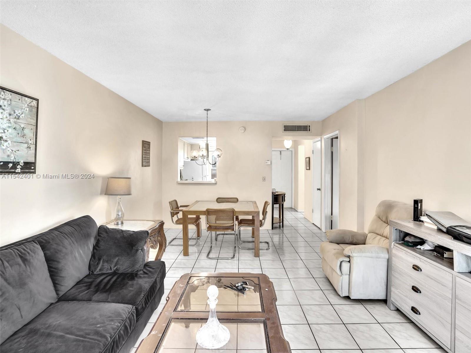 1333 E Hallandale Beach Blvd 335, Hallandale Beach, Florida 33009, 1 Bedroom Bedrooms, ,1 BathroomBathrooms,Residentiallease,For Rent,1333 E Hallandale Beach Blvd 335,A11542401