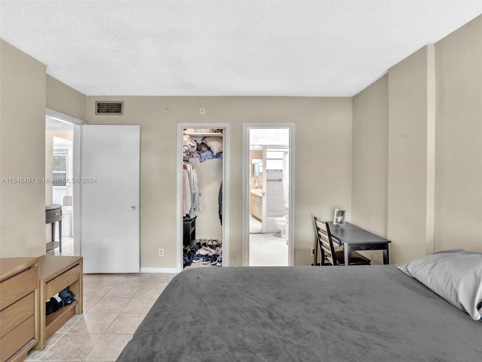 1333 E Hallandale Beach Blvd 335, Hallandale Beach, Florida 33009, 1 Bedroom Bedrooms, ,1 BathroomBathrooms,Residentiallease,For Rent,1333 E Hallandale Beach Blvd 335,A11542401