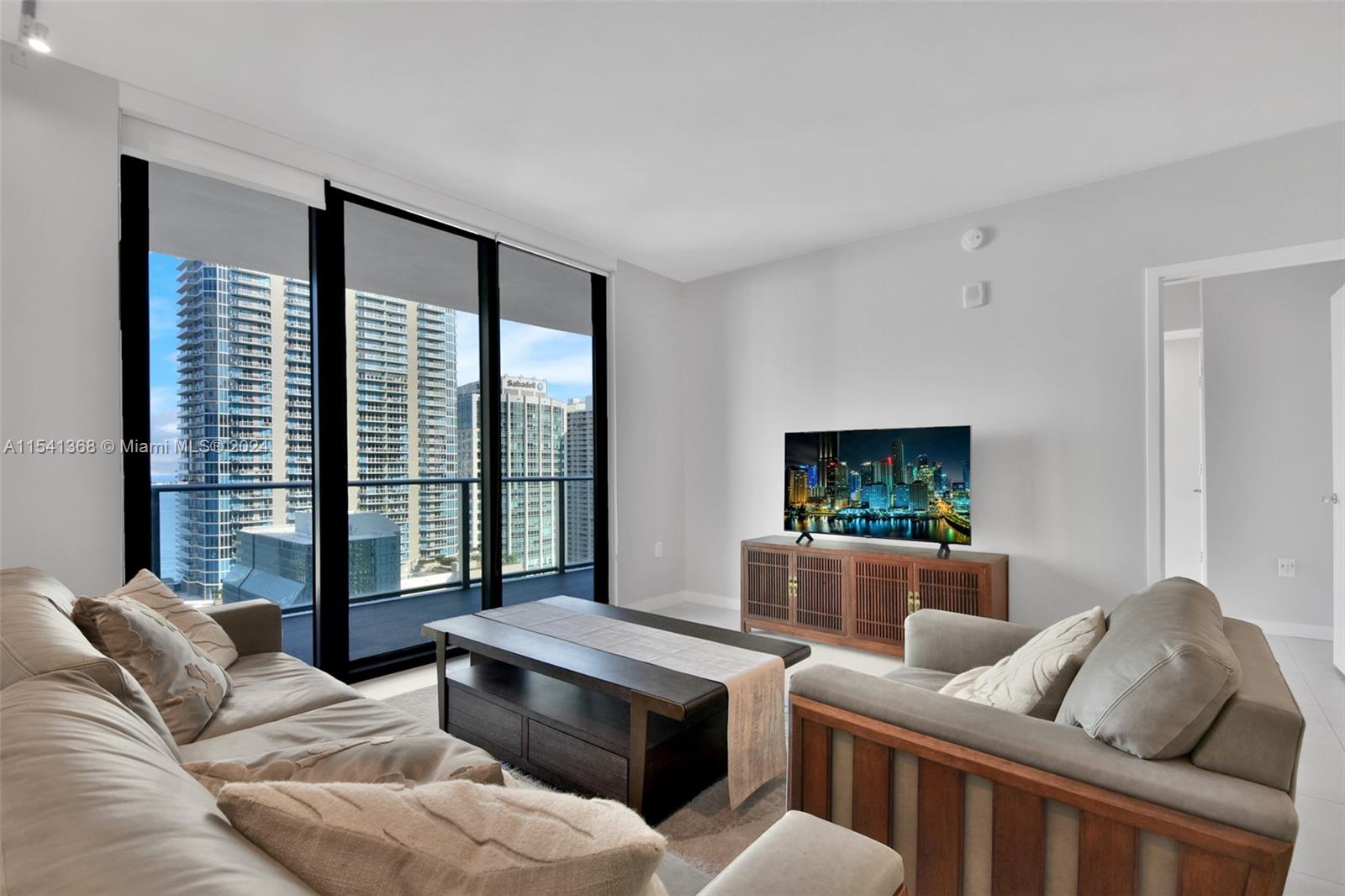 1010 Brickell Ave 2902, Miami, Florida 33131, 2 Bedrooms Bedrooms, ,3 BathroomsBathrooms,Residentiallease,For Rent,1010 Brickell Ave 2902,A11541368