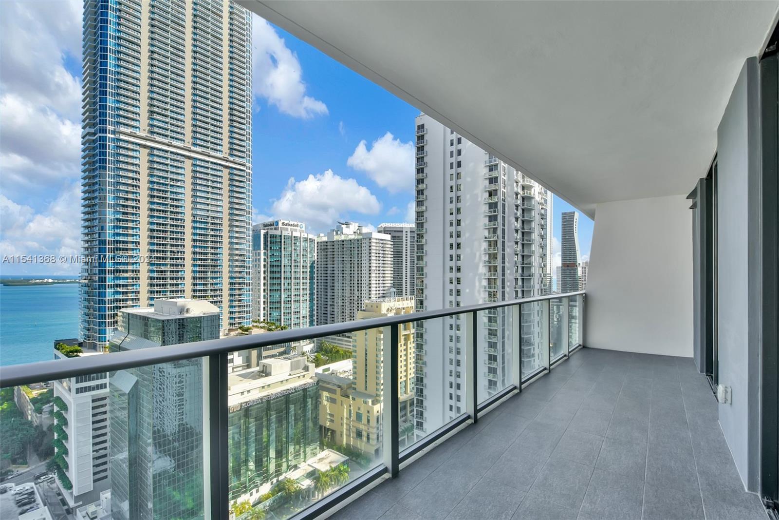 1010 Brickell Ave 2902, Miami, Florida 33131, 2 Bedrooms Bedrooms, ,3 BathroomsBathrooms,Residentiallease,For Rent,1010 Brickell Ave 2902,A11541368