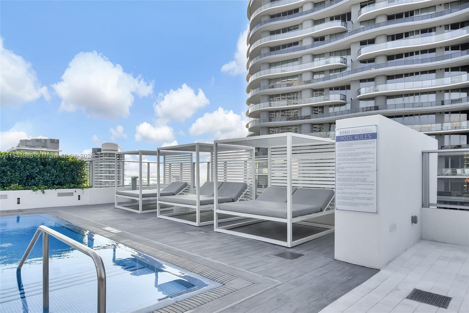 1010 Brickell Ave 2902, Miami, Florida 33131, 2 Bedrooms Bedrooms, ,3 BathroomsBathrooms,Residentiallease,For Rent,1010 Brickell Ave 2902,A11541368