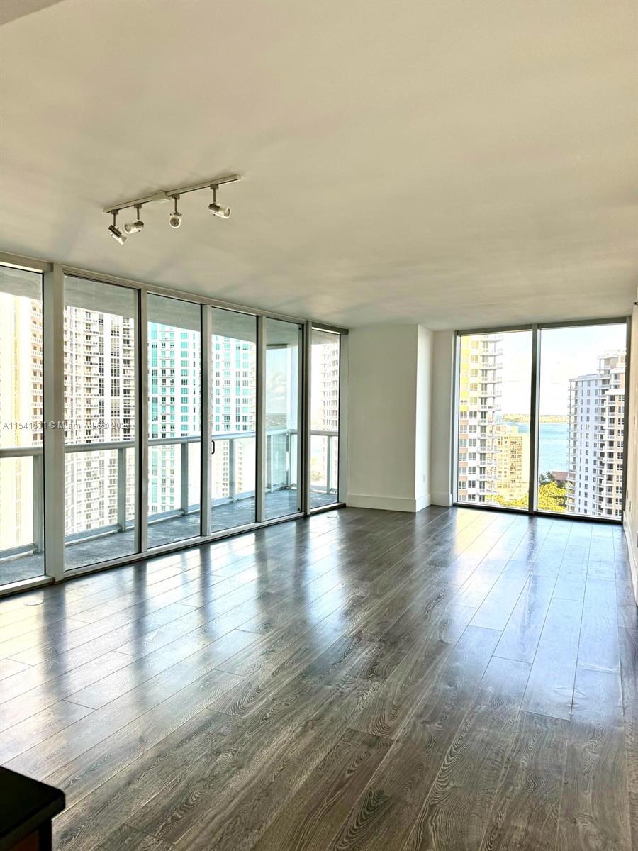 495 Brickell Ave 2102, Miami, Florida 33131, 2 Bedrooms Bedrooms, 1 Room Rooms,2 BathroomsBathrooms,Residential,For Sale,495 Brickell Ave 2102,A11541531
