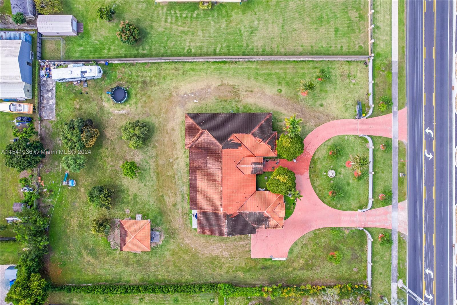 17320 SW 288th St, Homestead, Florida 33030, 5 Bedrooms Bedrooms, ,4 BathroomsBathrooms,Residential,For Sale,17320 SW 288th St,A11541936