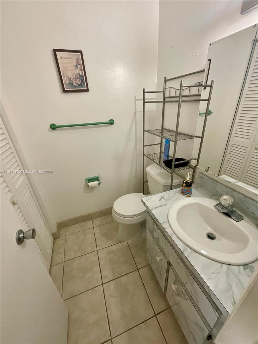 5300 Washington St M308, Hollywood, Florida 33021, 1 Bedroom Bedrooms, ,1 BathroomBathrooms,Residential,For Sale,5300 Washington St M308,A11541273