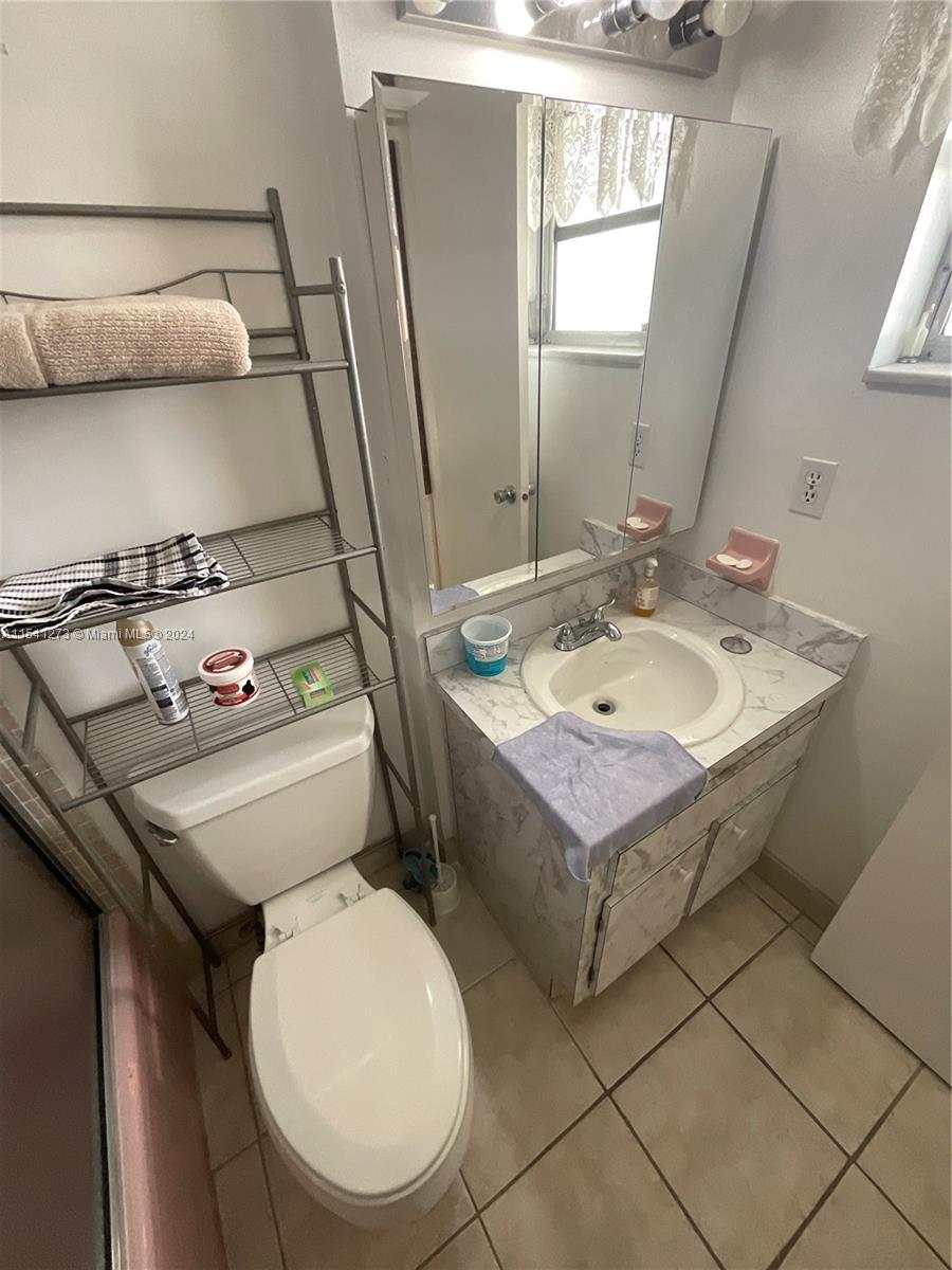 5300 Washington St M308, Hollywood, Florida 33021, 1 Bedroom Bedrooms, ,1 BathroomBathrooms,Residential,For Sale,5300 Washington St M308,A11541273